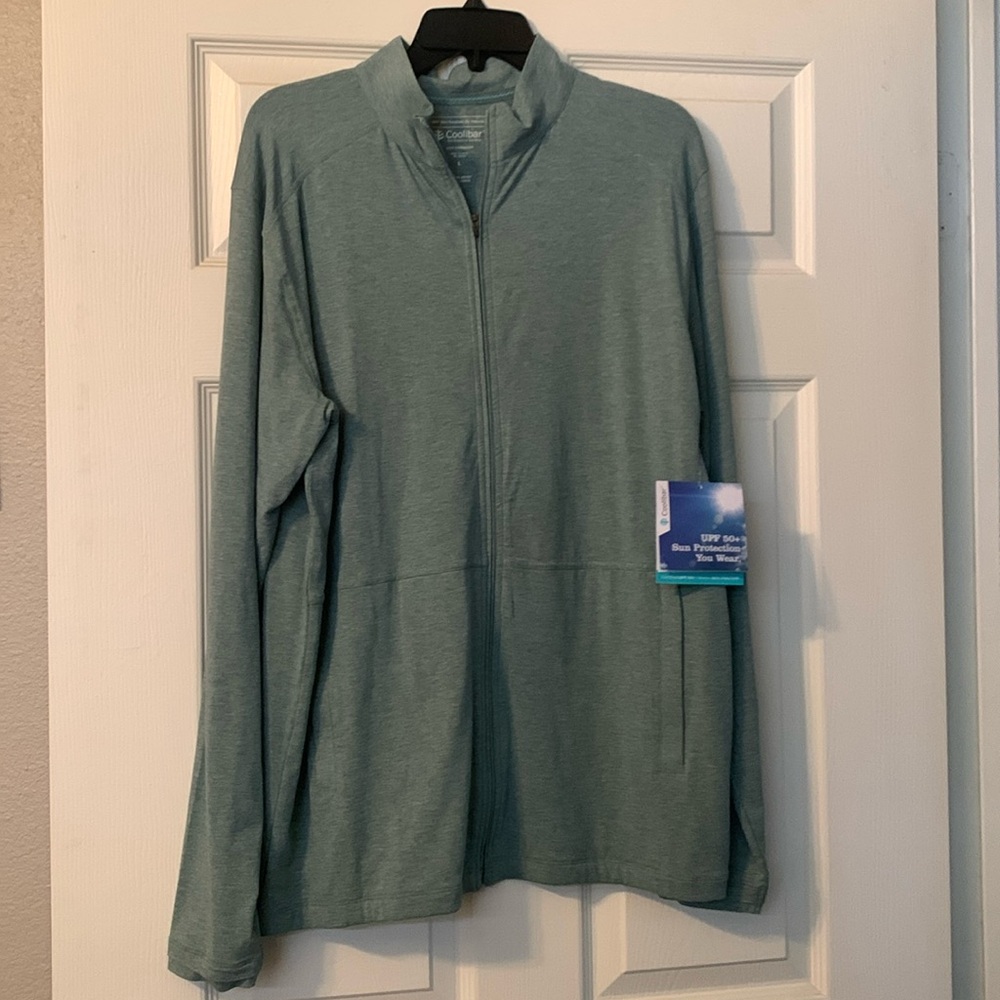 Men’s zip up lightweight jacket